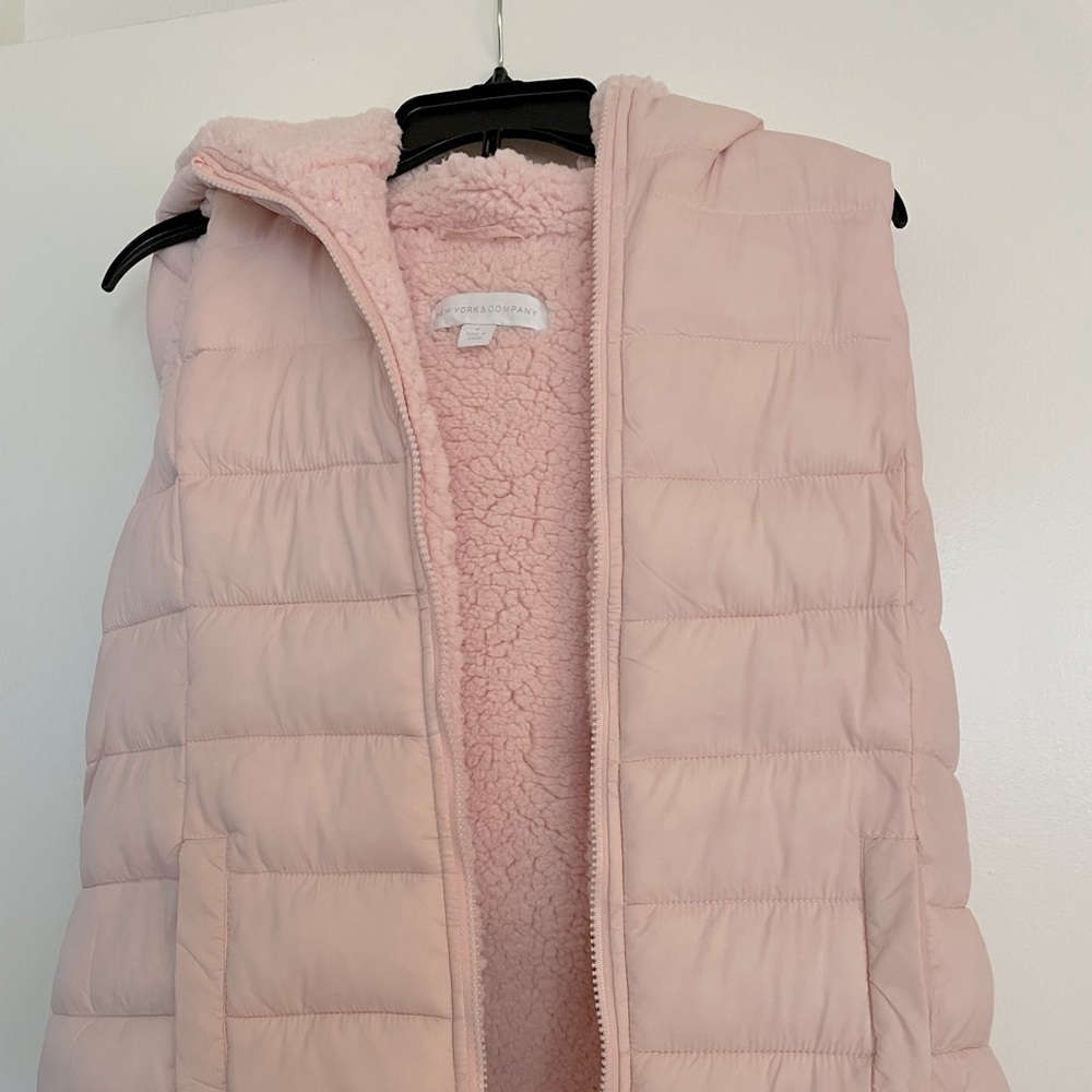 Light pink puffer hoodie vest